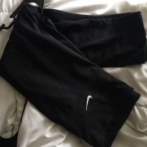 Nike cropped leggings